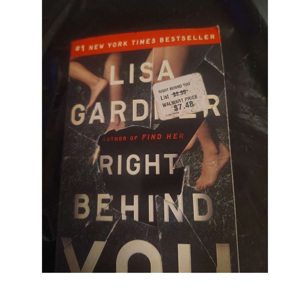 Right Behind You by Lisa Gardner Thriller Paperback ISBN 9781101984376